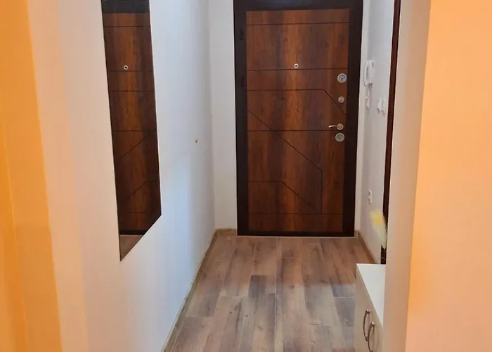 Mirage Deluxe Апартаменты *