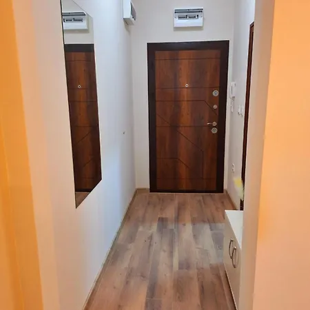 Mirage Deluxe Apartment *